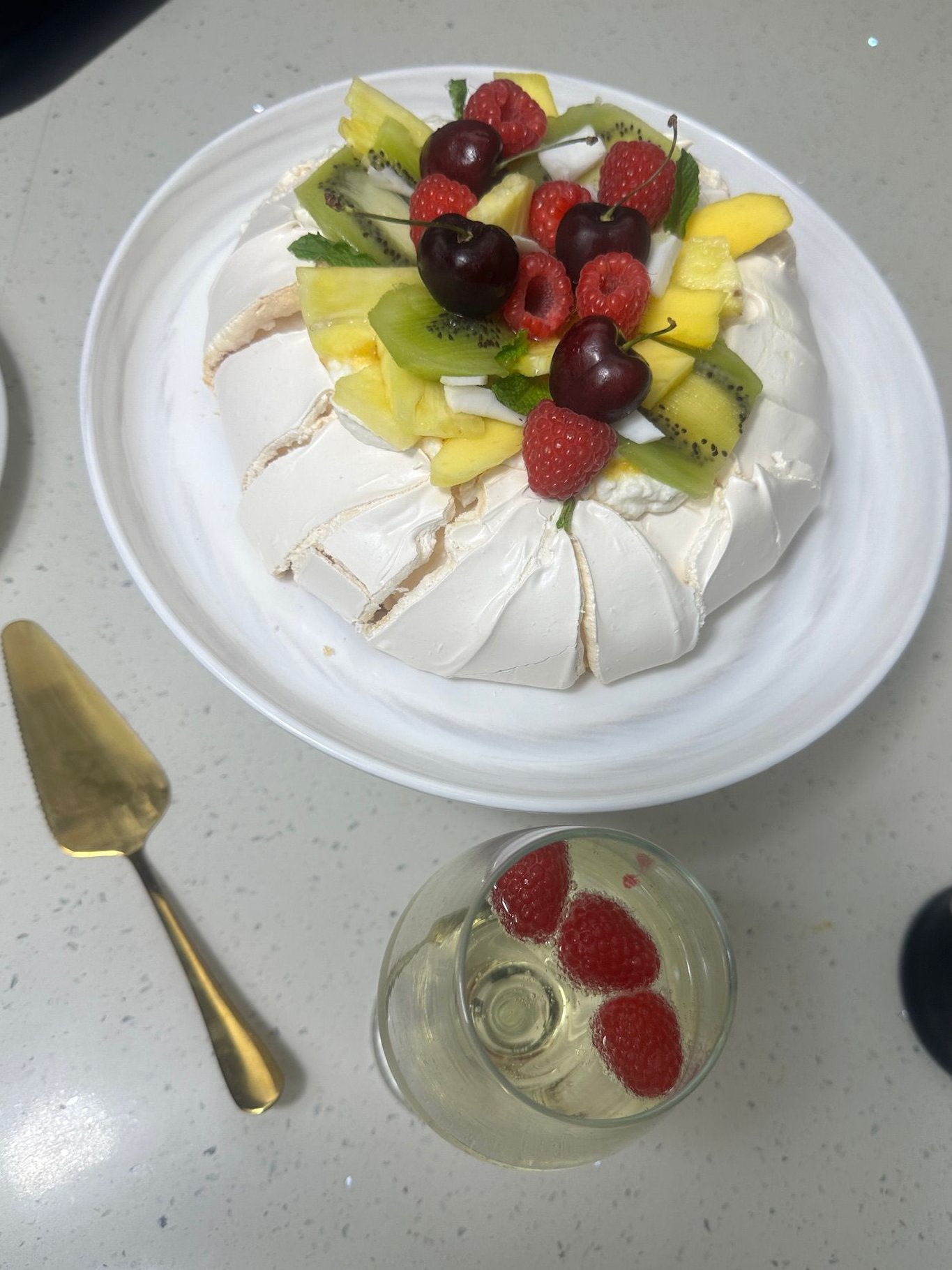 Fruit Pavlova